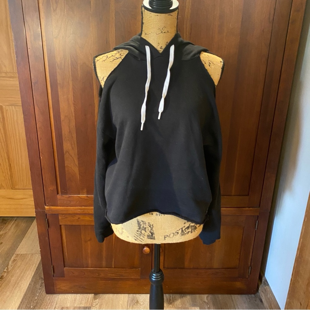 Victoria’s Secret Love PINK Cold Shoulder Hoodie Black White XS LNWOT